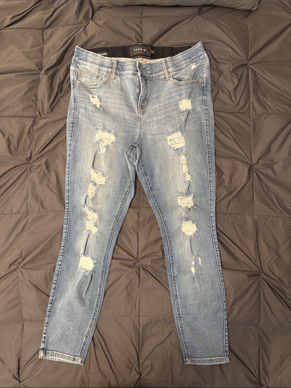 torrid Light Blue Distressed Skinny Jeans 16 short